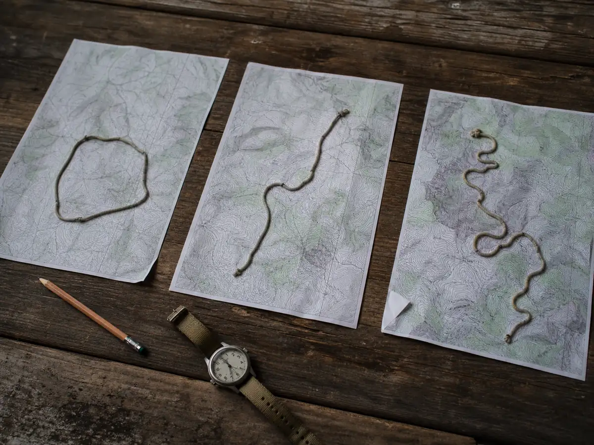 Three generic topographic maps compare easy, moderate, and strenuous day-hike routes - National park day hikes | KnowOutdoor